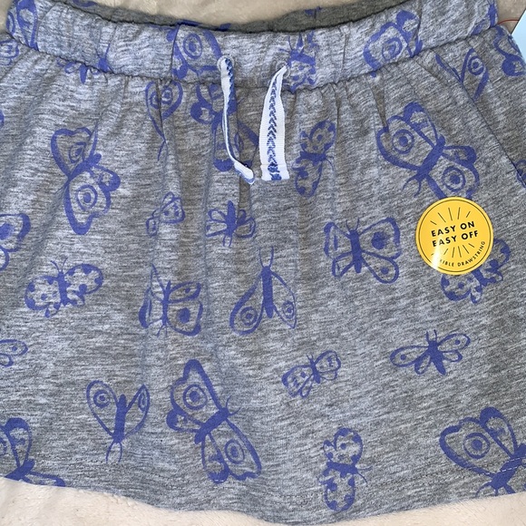NWT Cat & Jack Scooter Skort XS Gray w/ Butterflies 4/5 - Picture 2 of 7